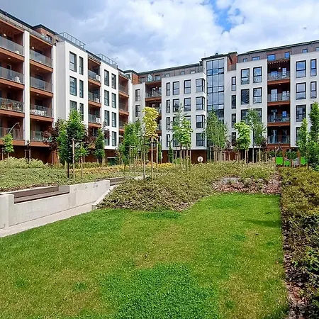 Oasis Near Airport, Iec, Metro Station By Keybox