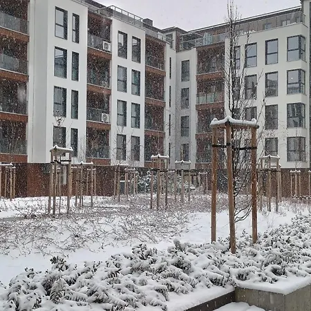 Oasis Near Airport, Iec, Metro Station By Keybox Apartament *