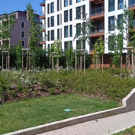 Oasis Near Airport, Iec, Metro Station By Keybox Apartamento